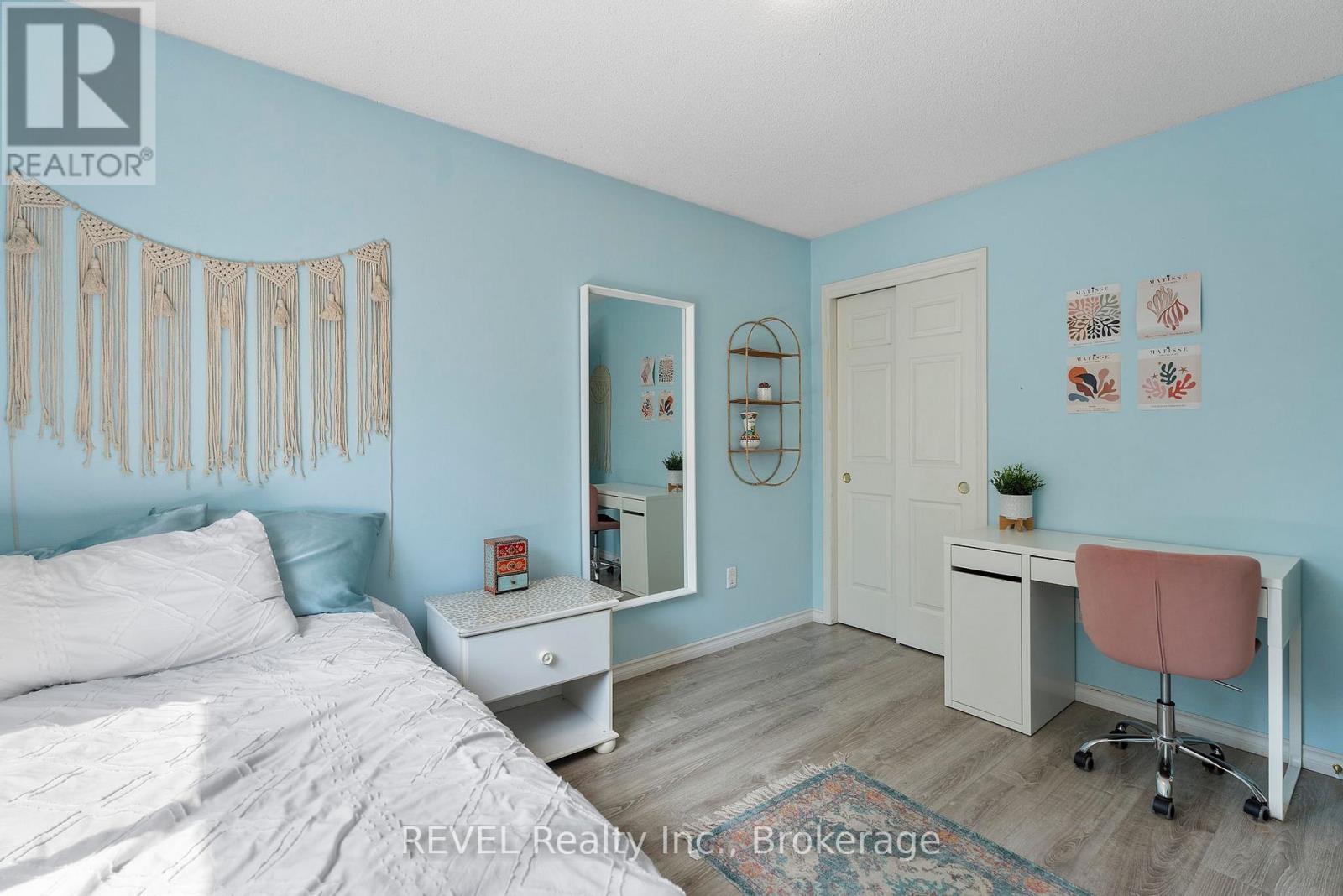 Photo 43 of 19 Crysler Crescent, Thorold ON