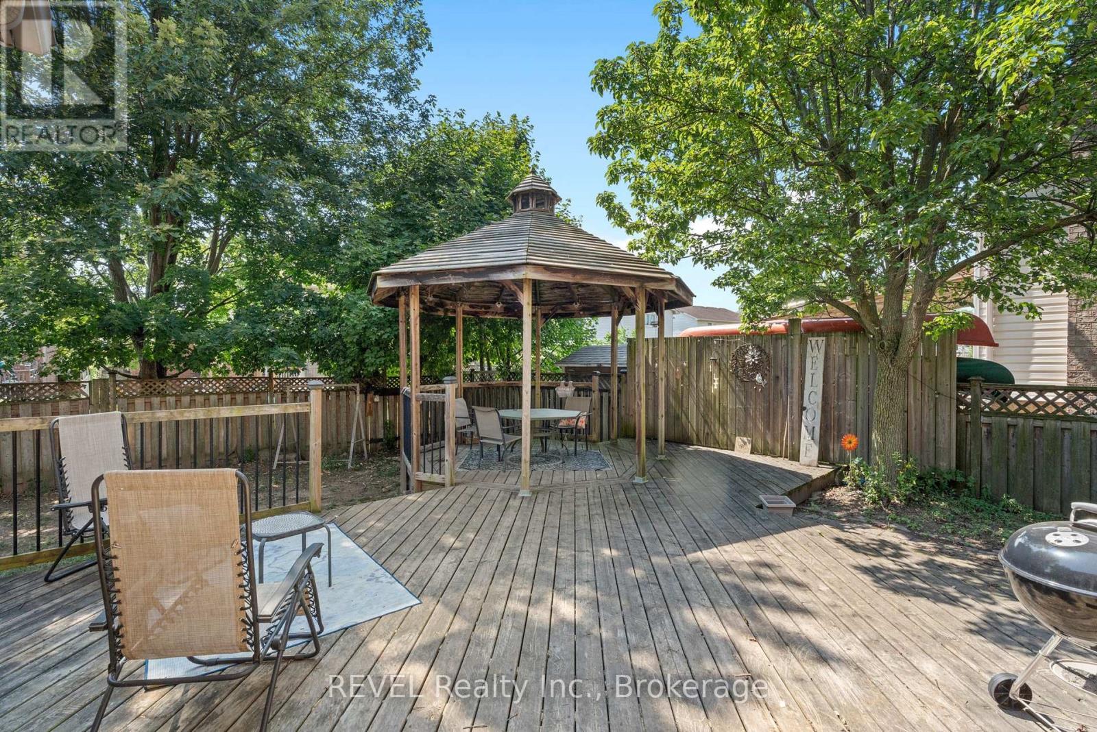 Photo 29 of 19 Crysler Crescent, Thorold ON