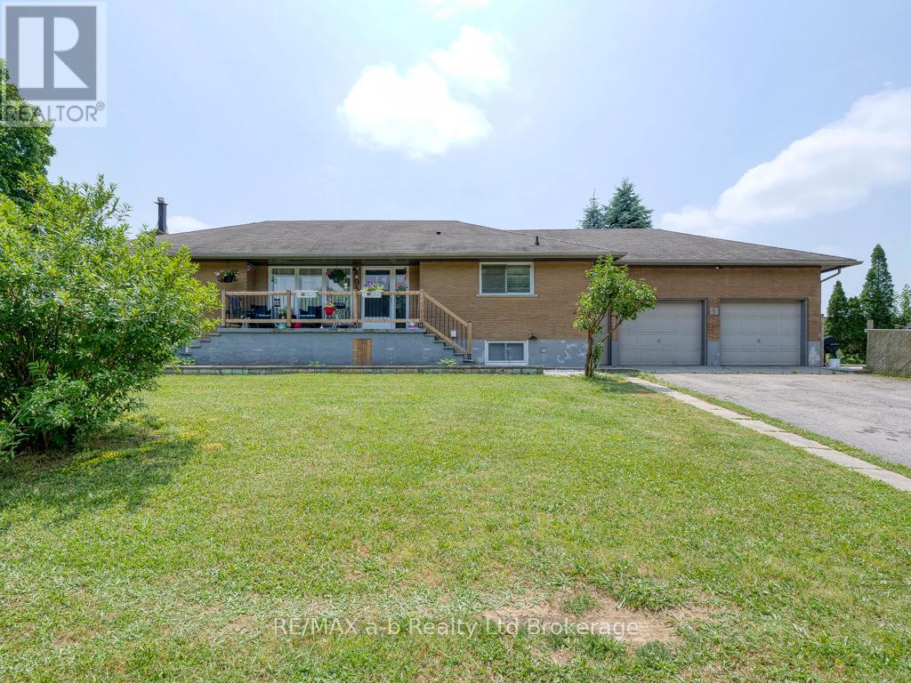 Photo 40 of 9 Duncan Street, Tillsonburg ON