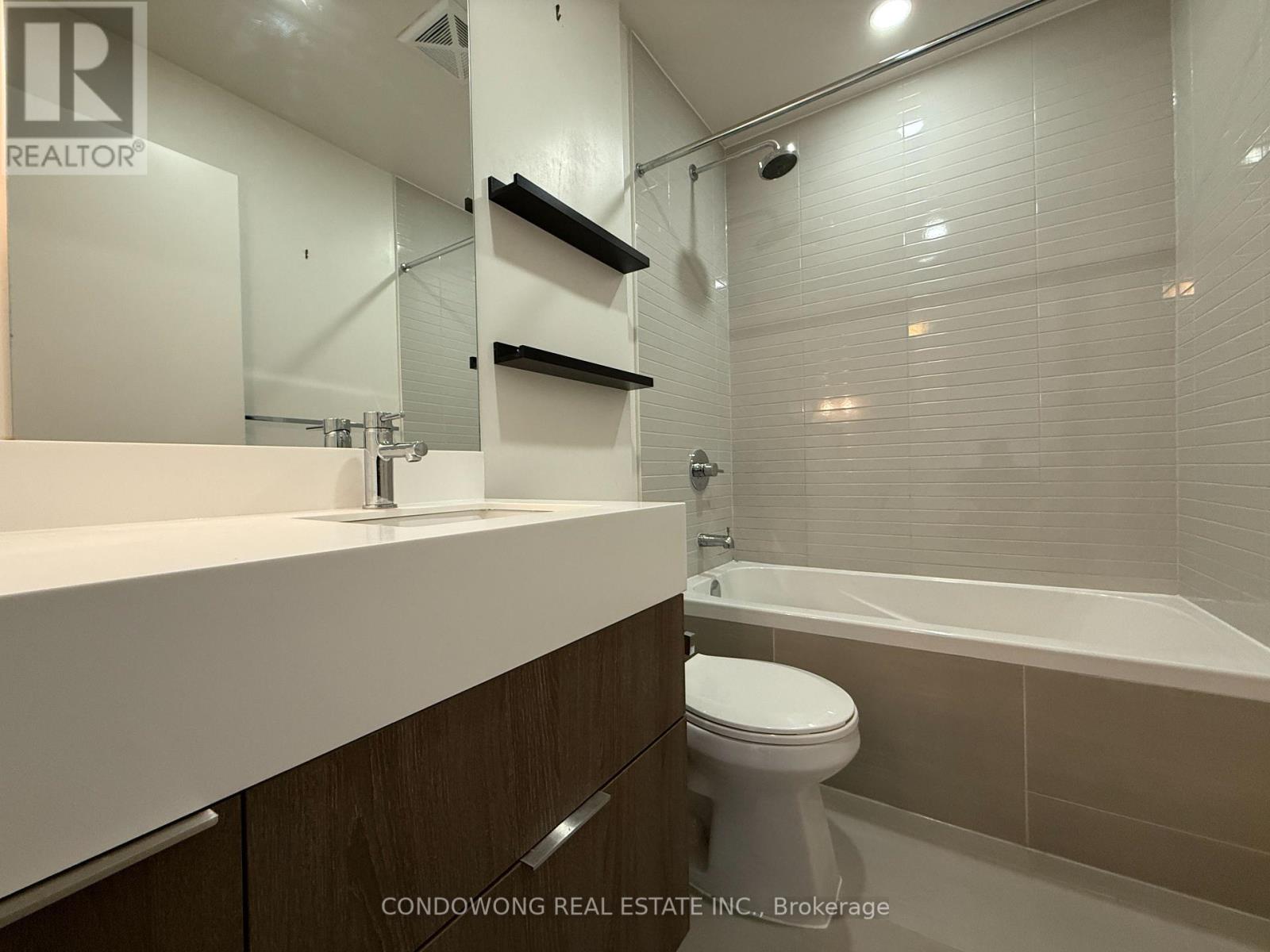 Photo 1 of 809 200 Sackville Street, Toronto ON
