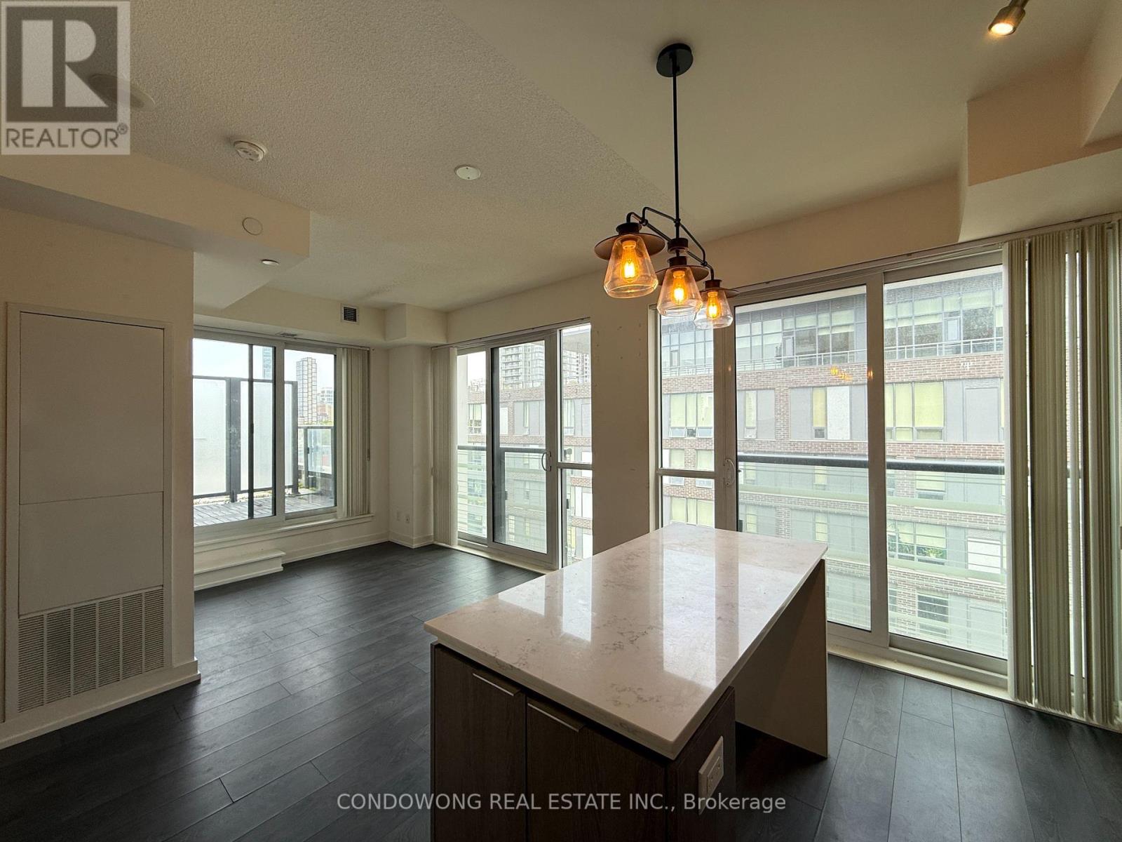 Photo 3 of 809 200 Sackville Street, Toronto ON