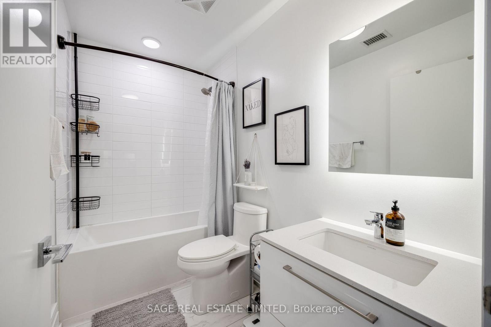 Photo 14 of 101 90 Niagara Street, Toronto ON
