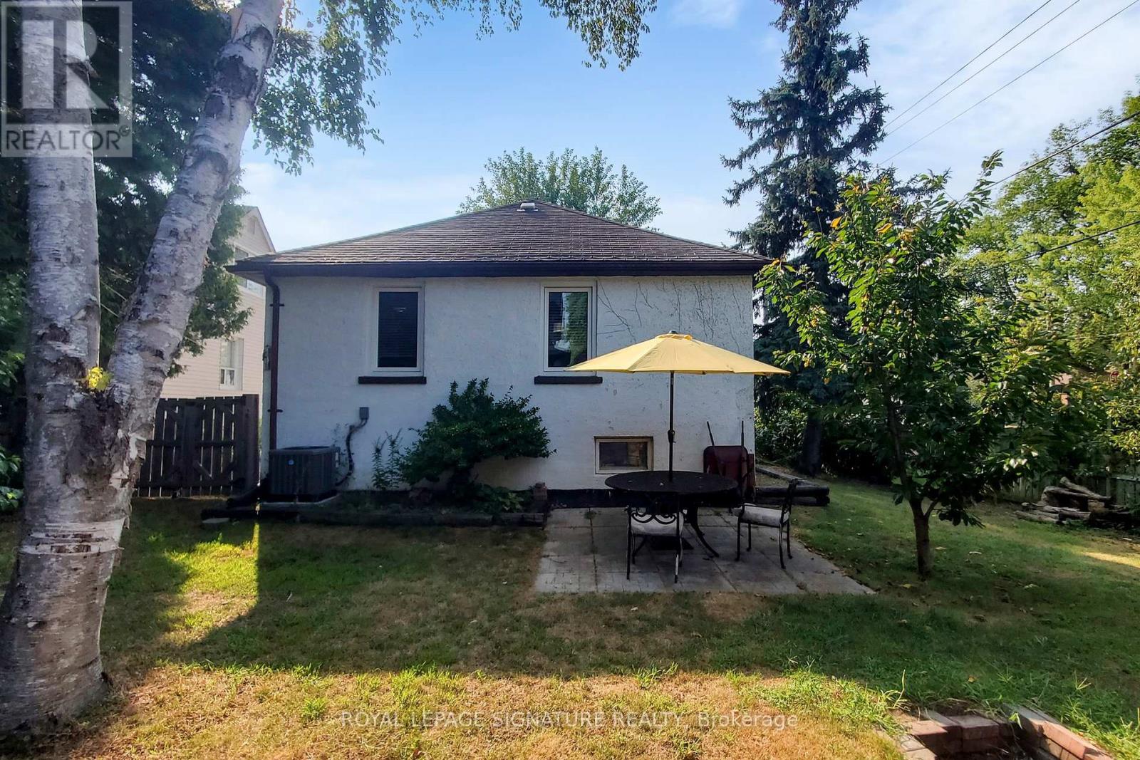 Photo 20 of 871 Tenth Street, Mississauga ON