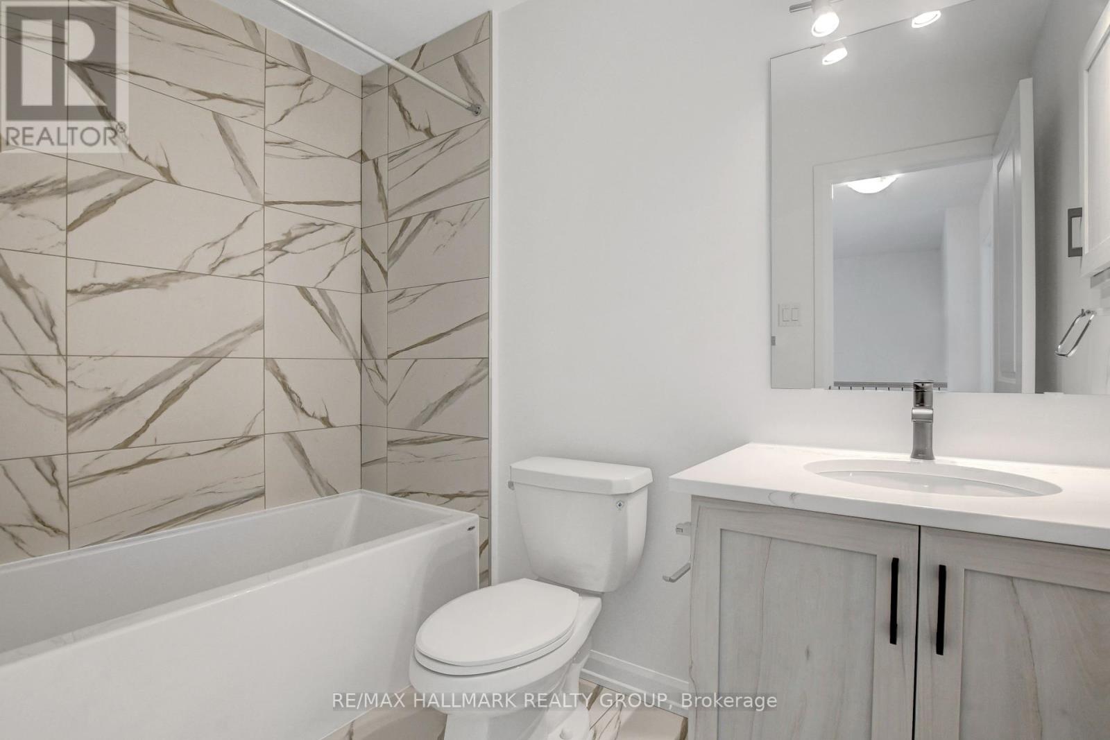Photo 28 of 325 Shale Street, Clarencerockland ON