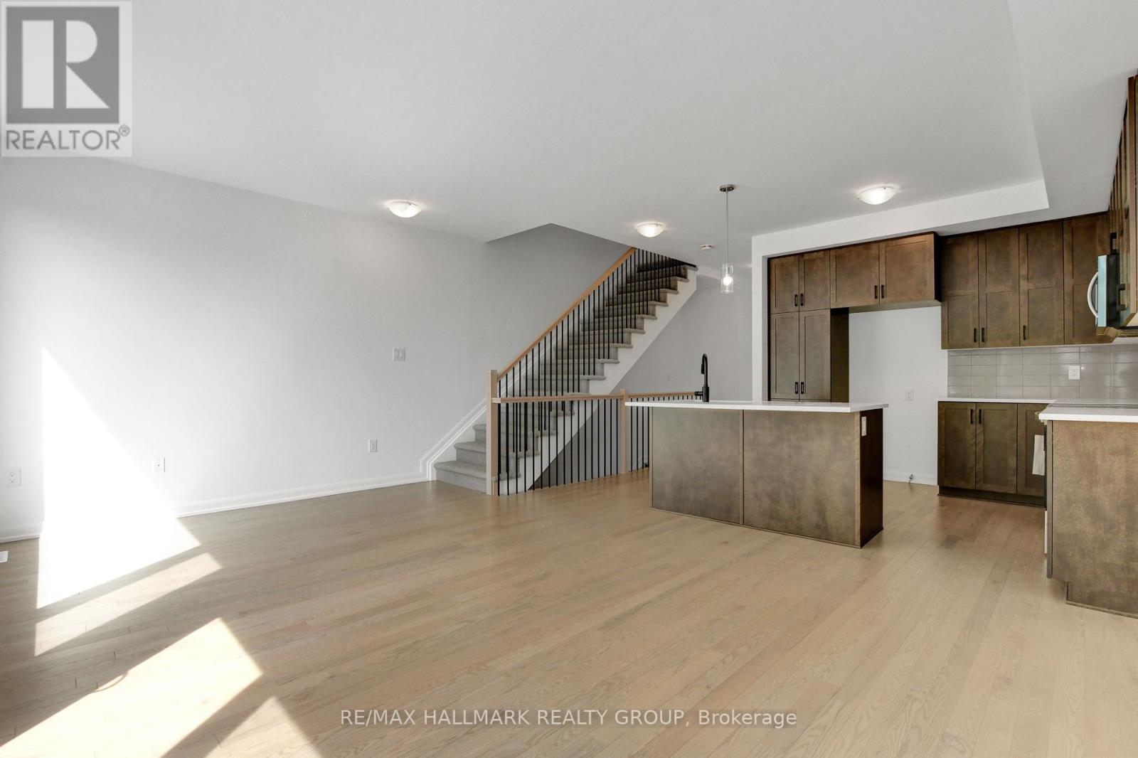 Photo 26 of 325 Shale Street, Clarencerockland ON