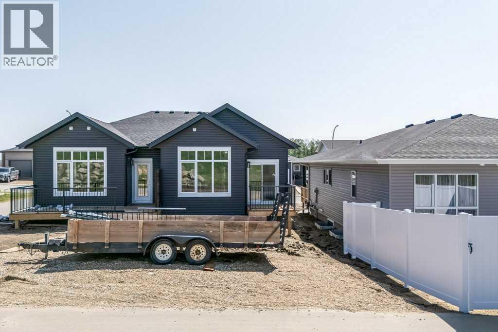 Photo 16 of 117 Gray Close, Sylvan Lake AB