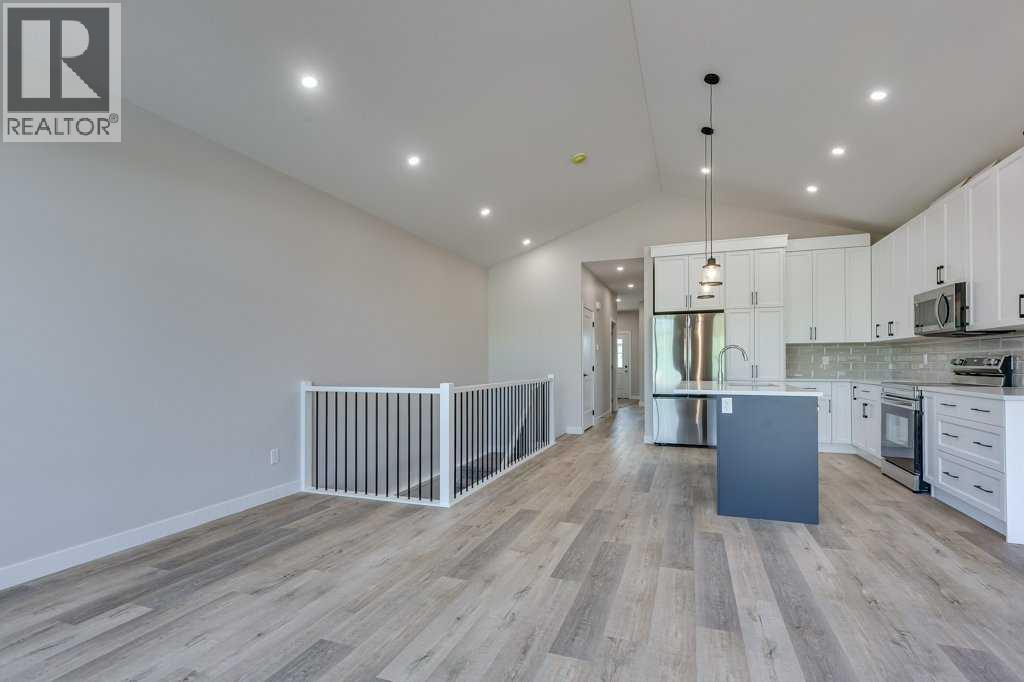 Photo 44 of 117 Gray Close, Sylvan Lake AB