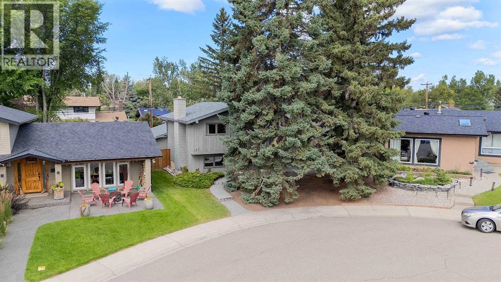 Single Family House 4 Level for Sale in  Lake Acadia Place SE Lake Bonavista Calgary 