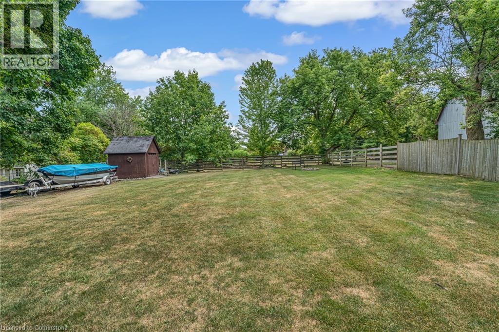 Photo 18 of 303 Canborough Street, Smithville ON