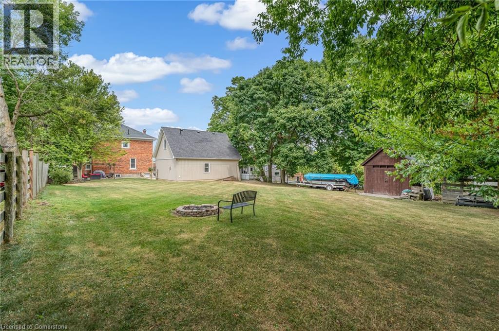 Photo 34 of 303 Canborough Street, Smithville ON