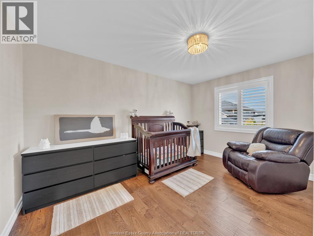 Photo 13 of 126 Golfview Drive, Kingsville ON