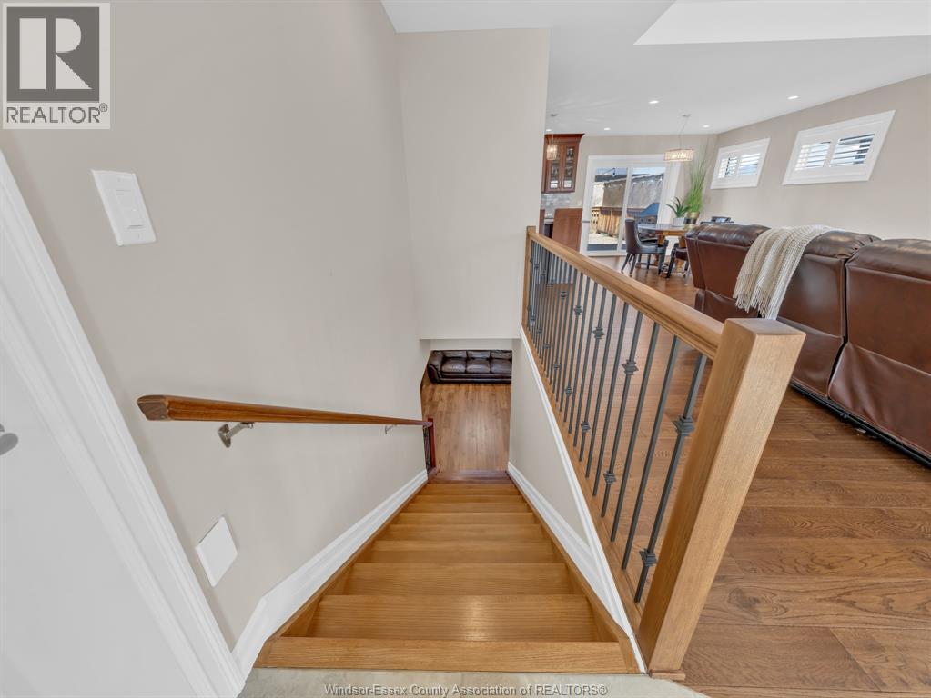 Photo 20 of 126 Golfview Drive, Kingsville ON