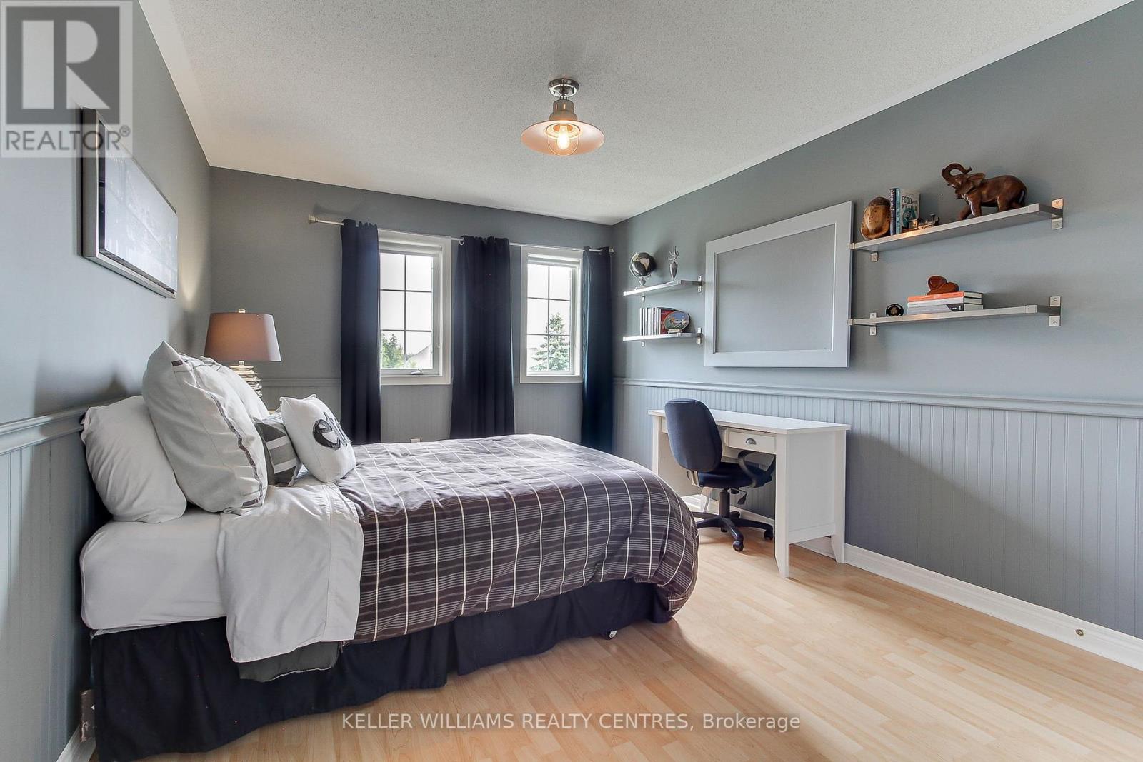 Photo 12 of 991 Ivsbridge Boulevard, Newmarket ON