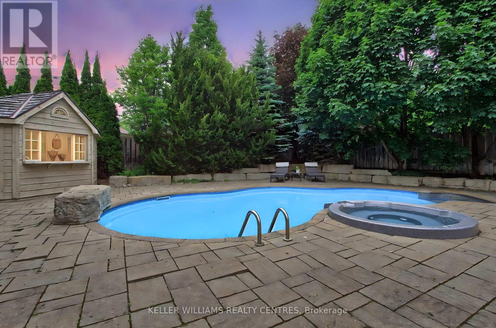 Photo 48 of 991 Ivsbridge Boulevard, Newmarket ON