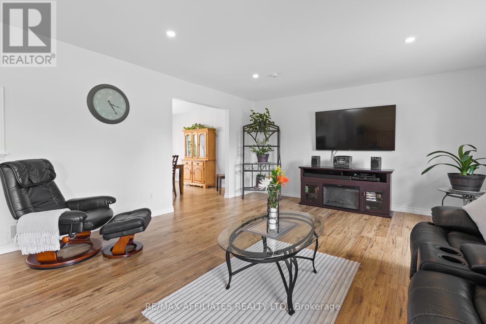 Photo 9 of 259 Golf Club Road, Rideau Lakes ON