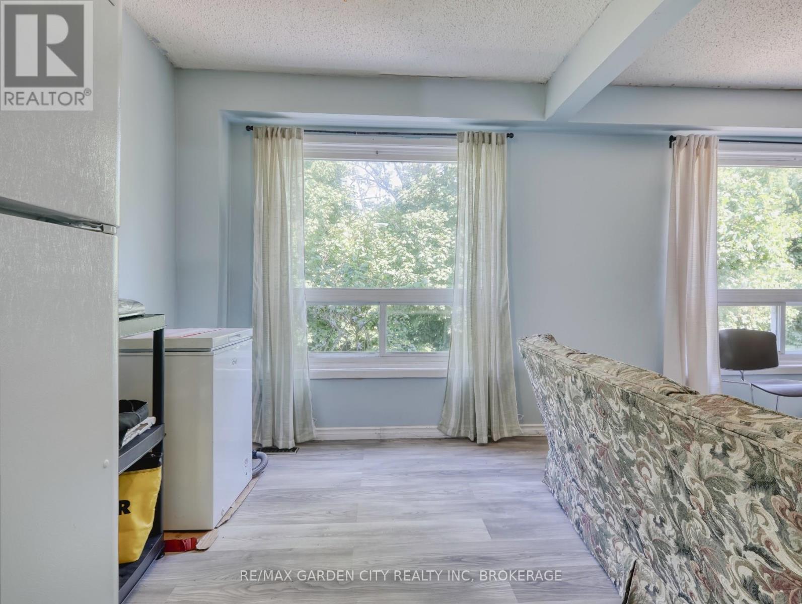 Photo 10 of 40 286 Cushman Road, St Catharines ON