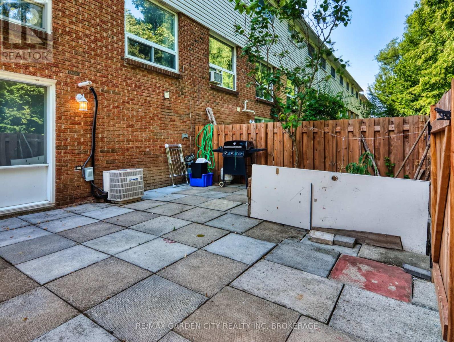Photo 32 of 40 286 Cushman Road, St Catharines ON