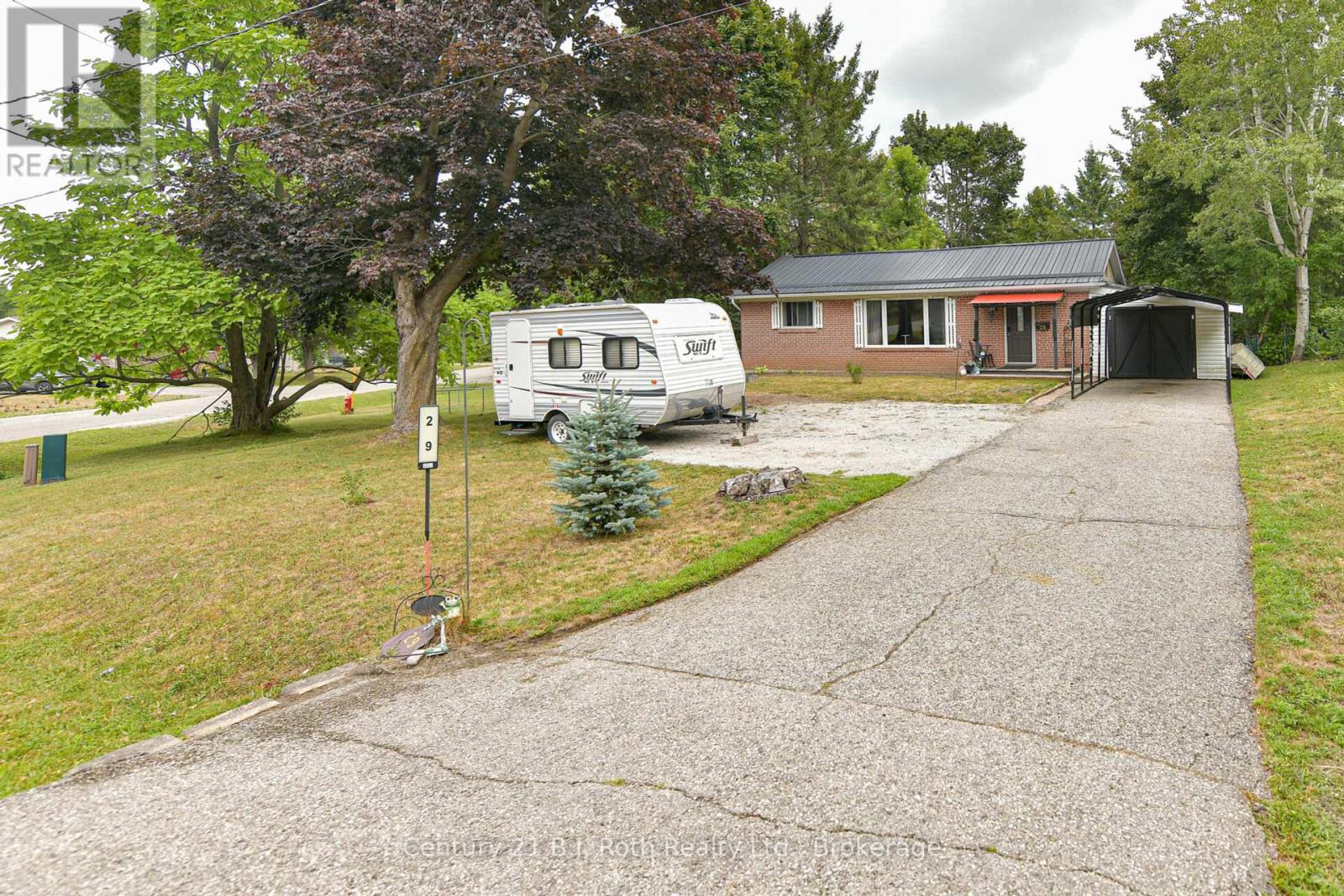 Photo 1 of 29 Quinn Avenue, Orillia ON