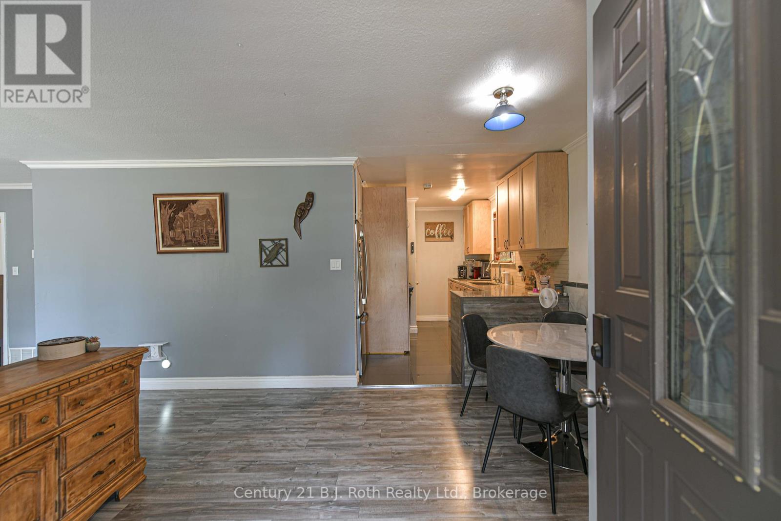 Photo 12 of 29 Quinn Avenue, Orillia ON