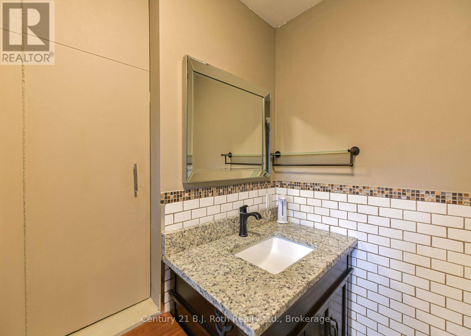 Photo 28 of 29 Quinn Avenue, Orillia ON