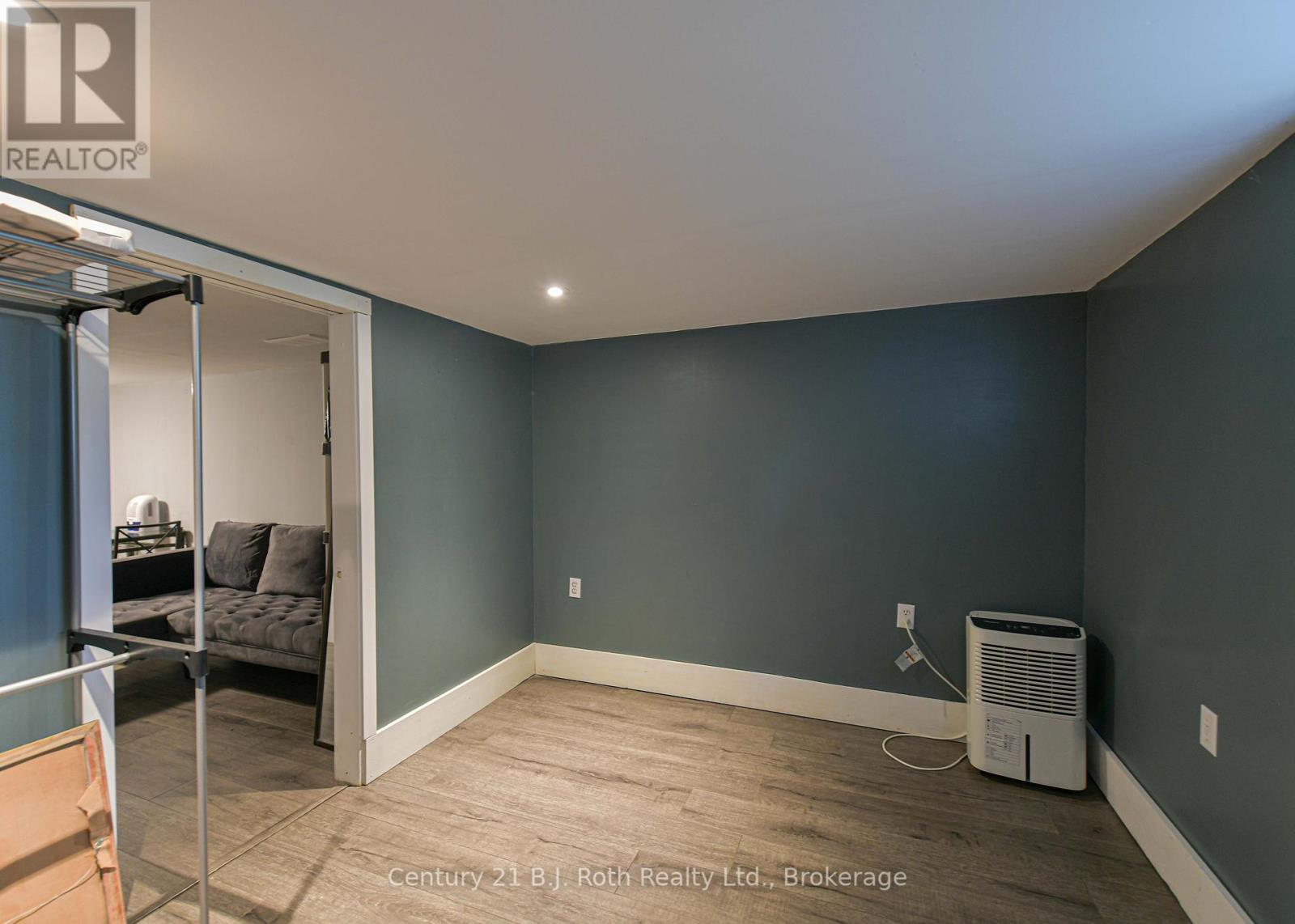 Photo 43 of 29 Quinn Avenue, Orillia ON