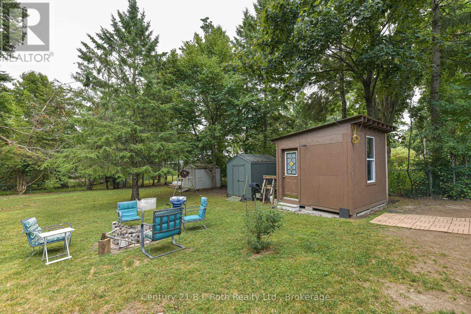 Photo 5 of 29 Quinn Avenue, Orillia ON