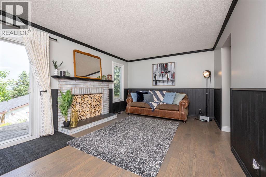 Single Family House for Sale in  Beddington Way NE Beddington Heights Calgary 