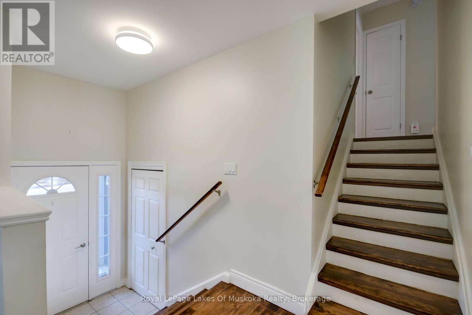 Photo 13 of 30 Taylor Road, Bracebridge ON