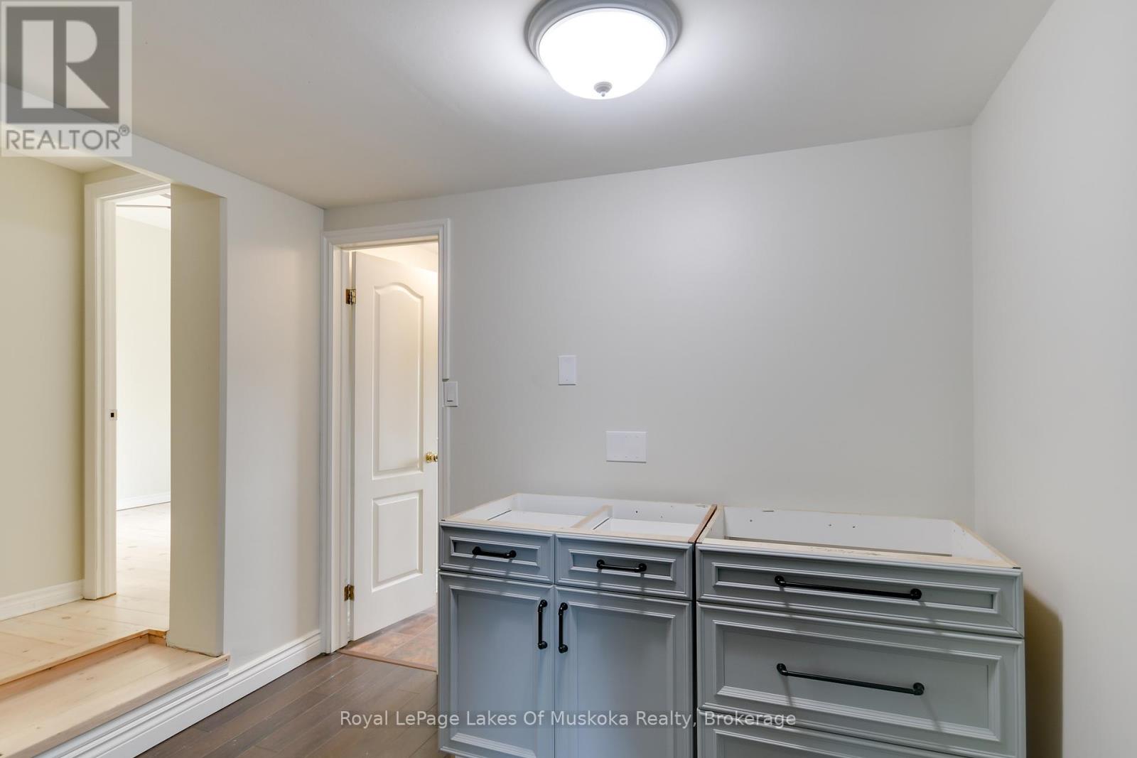 Photo 24 of 30 Taylor Road, Bracebridge ON