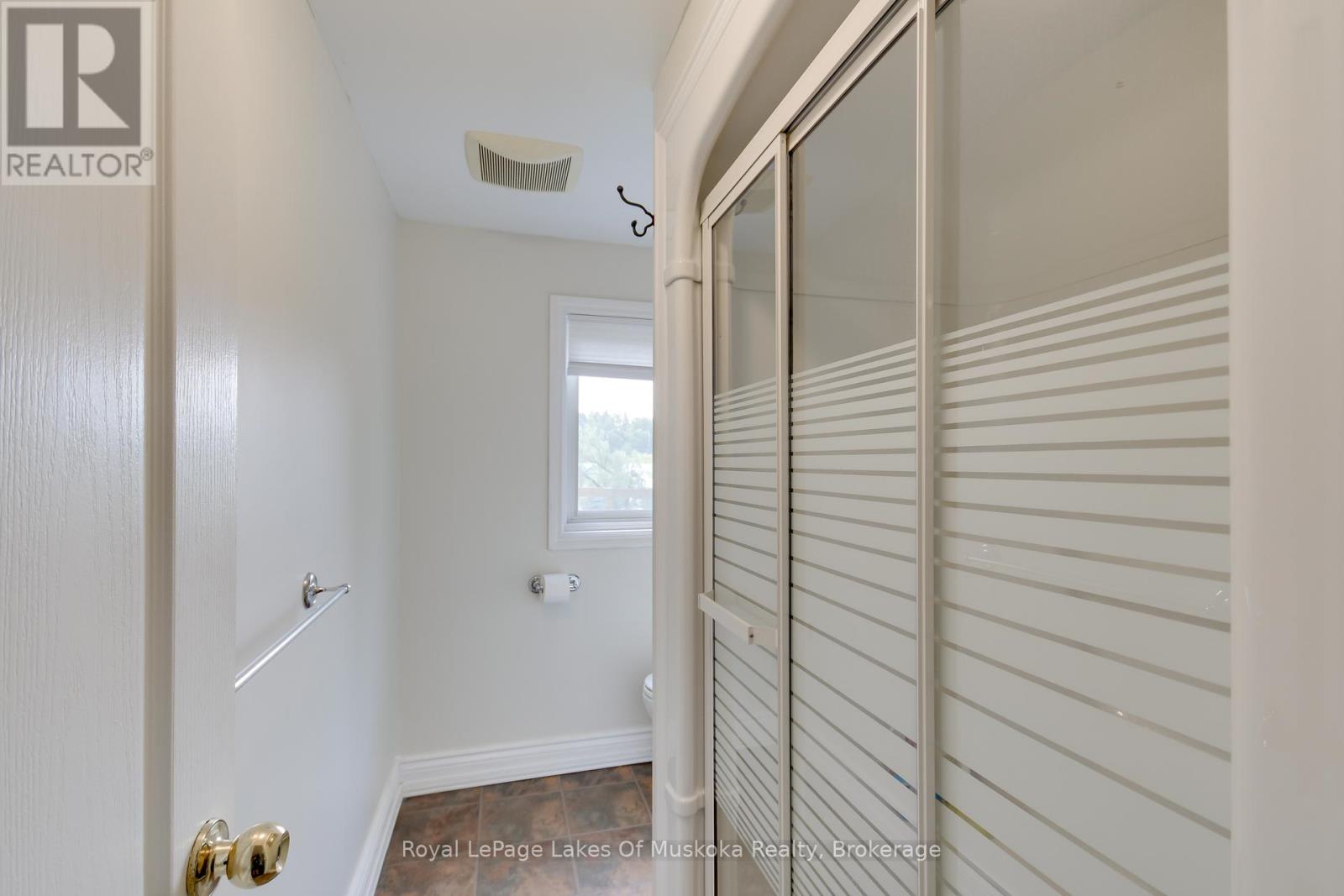 Photo 25 of 30 Taylor Road, Bracebridge ON