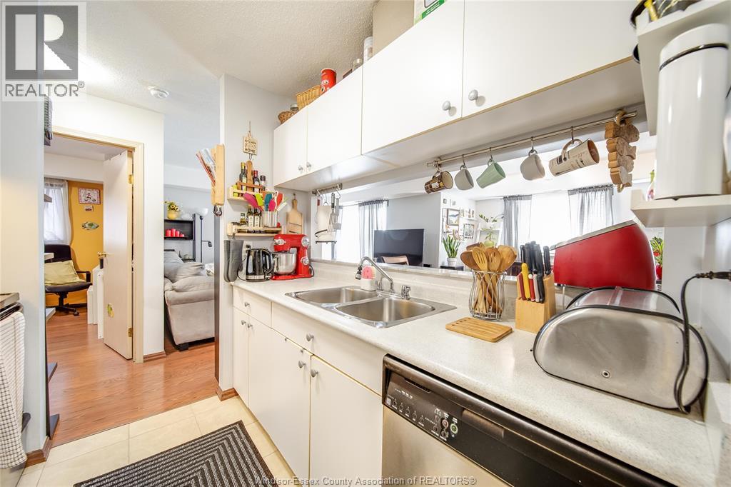 Photo 16 of 2922 Rivard Unit 206, Windsor ON