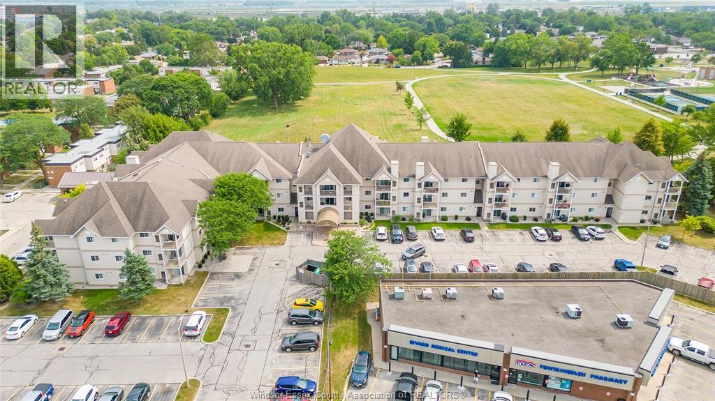 Photo 8 of 2922 Rivard Unit 206, Windsor ON
