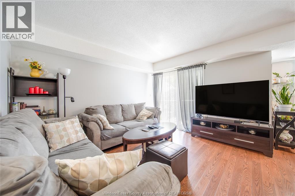 Photo 19 of 2922 Rivard Unit 206, Windsor ON