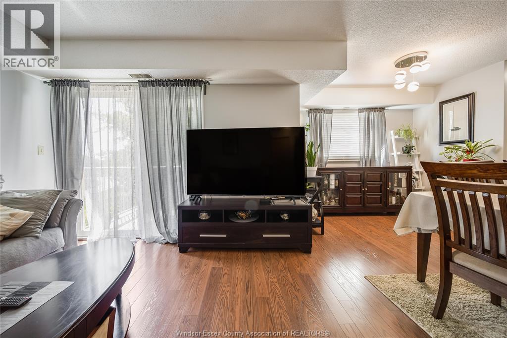 Photo 13 of 2922 Rivard Unit 206, Windsor ON