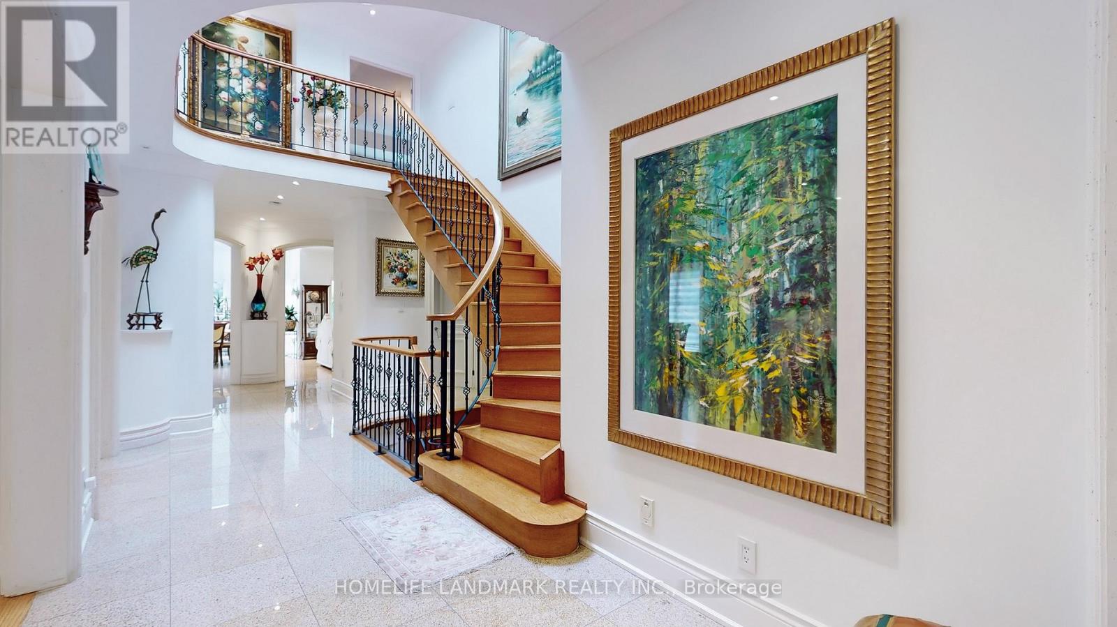 Photo 3 of 122 Norton Avenue, Toronto ON