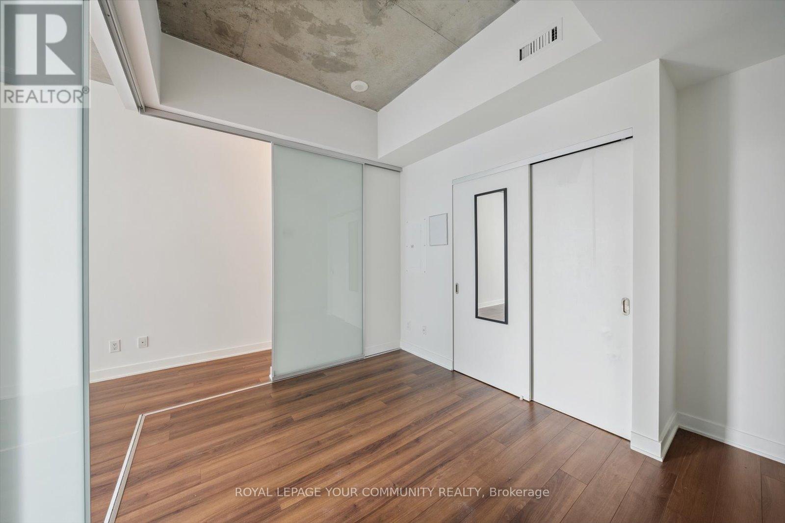 Photo 8 of 1902 210 Simcoe Street, Toronto ON