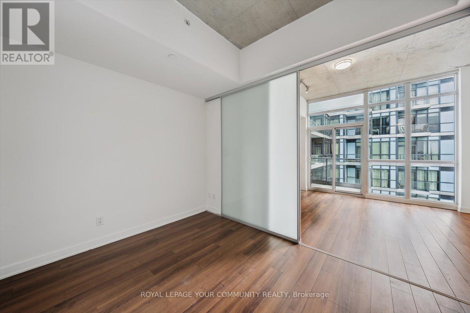 Photo 7 of 1902 210 Simcoe Street, Toronto ON