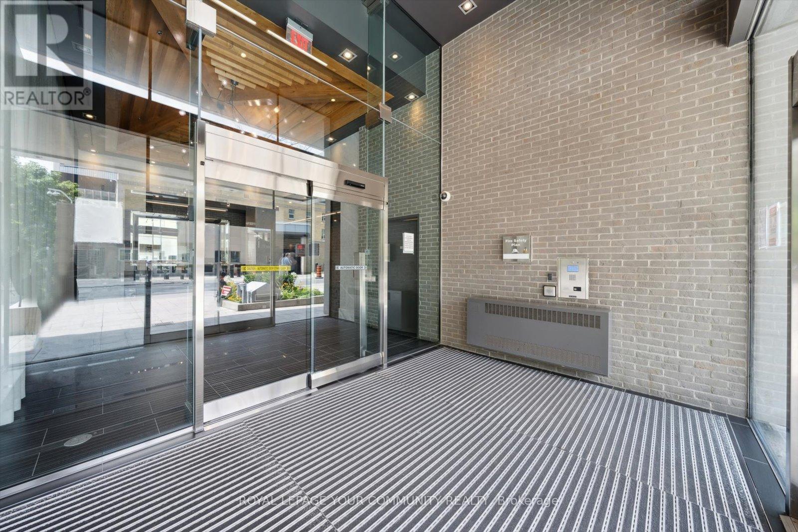 Photo 5 of 1902 210 Simcoe Street, Toronto ON