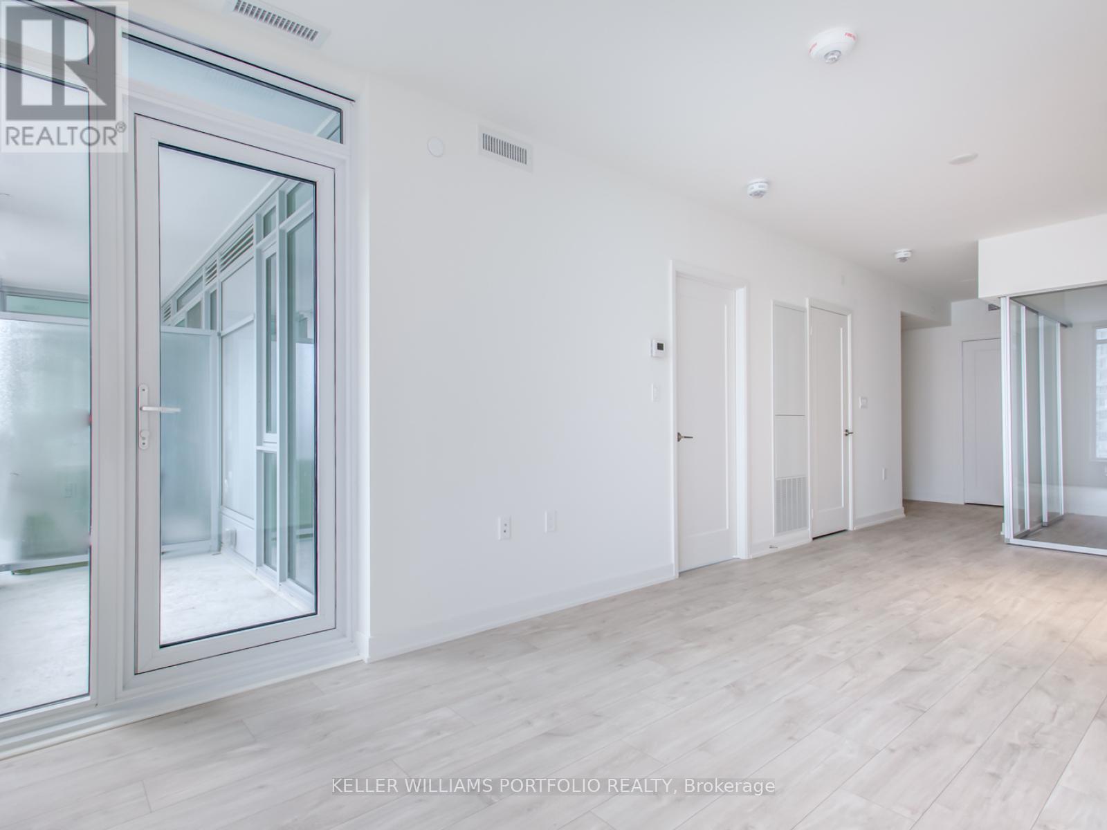 Photo 1 of 503 576 Front Street W, Toronto ON
