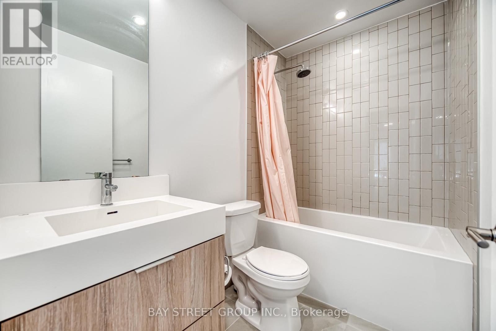 Photo 14 of 513 35 Tubman Street, Toronto ON