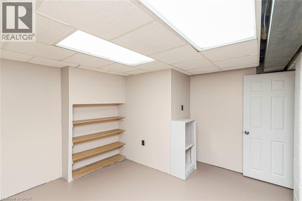Photo 25 of 321 East 15th Street, Hamilton ON