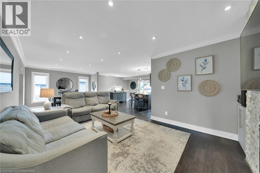 Photo 9 of 424 Second Road E, Stoney Creek ON