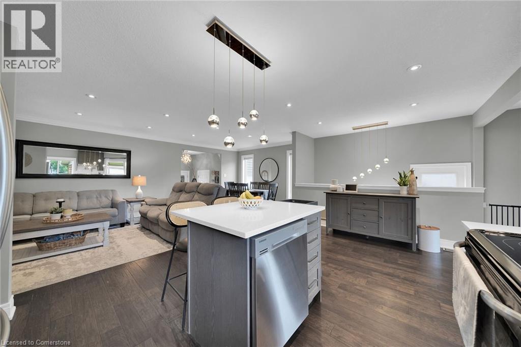 Photo 38 of 424 Second Road E, Stoney Creek ON