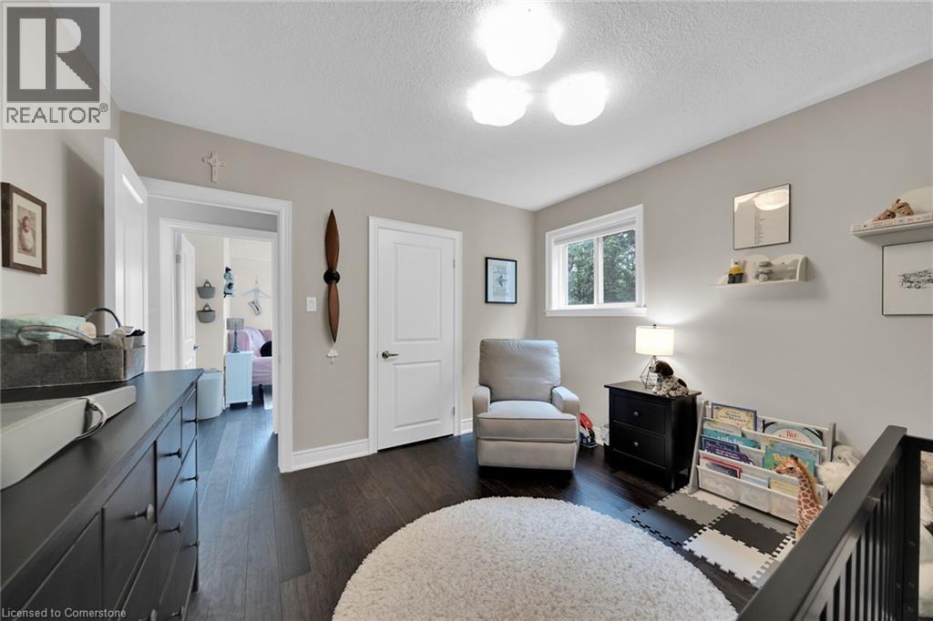Photo 21 of 424 Second Road E, Stoney Creek ON
