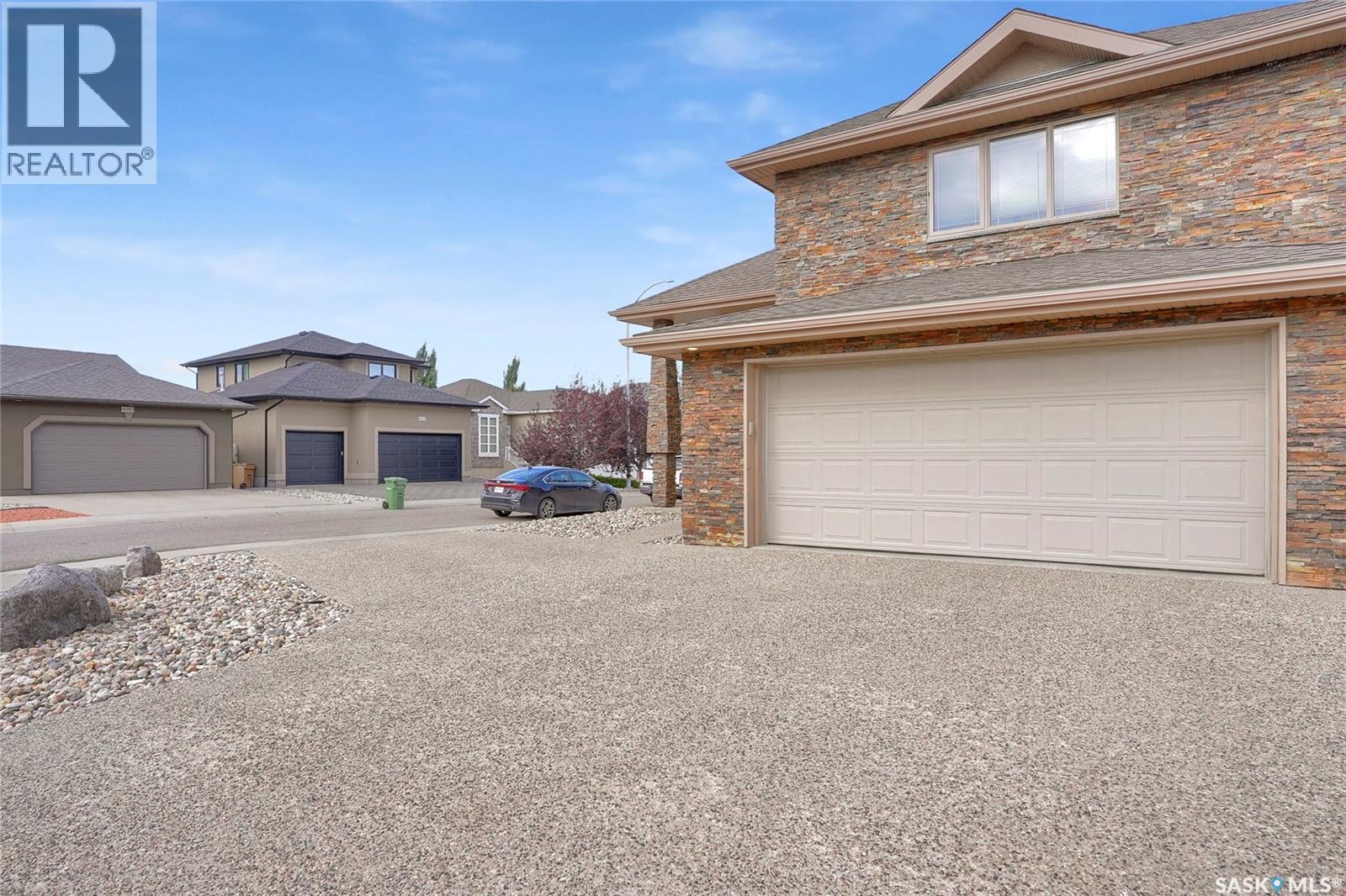 Single Family House Bi-level for Sale in  Jameson CRESCENT Regina 