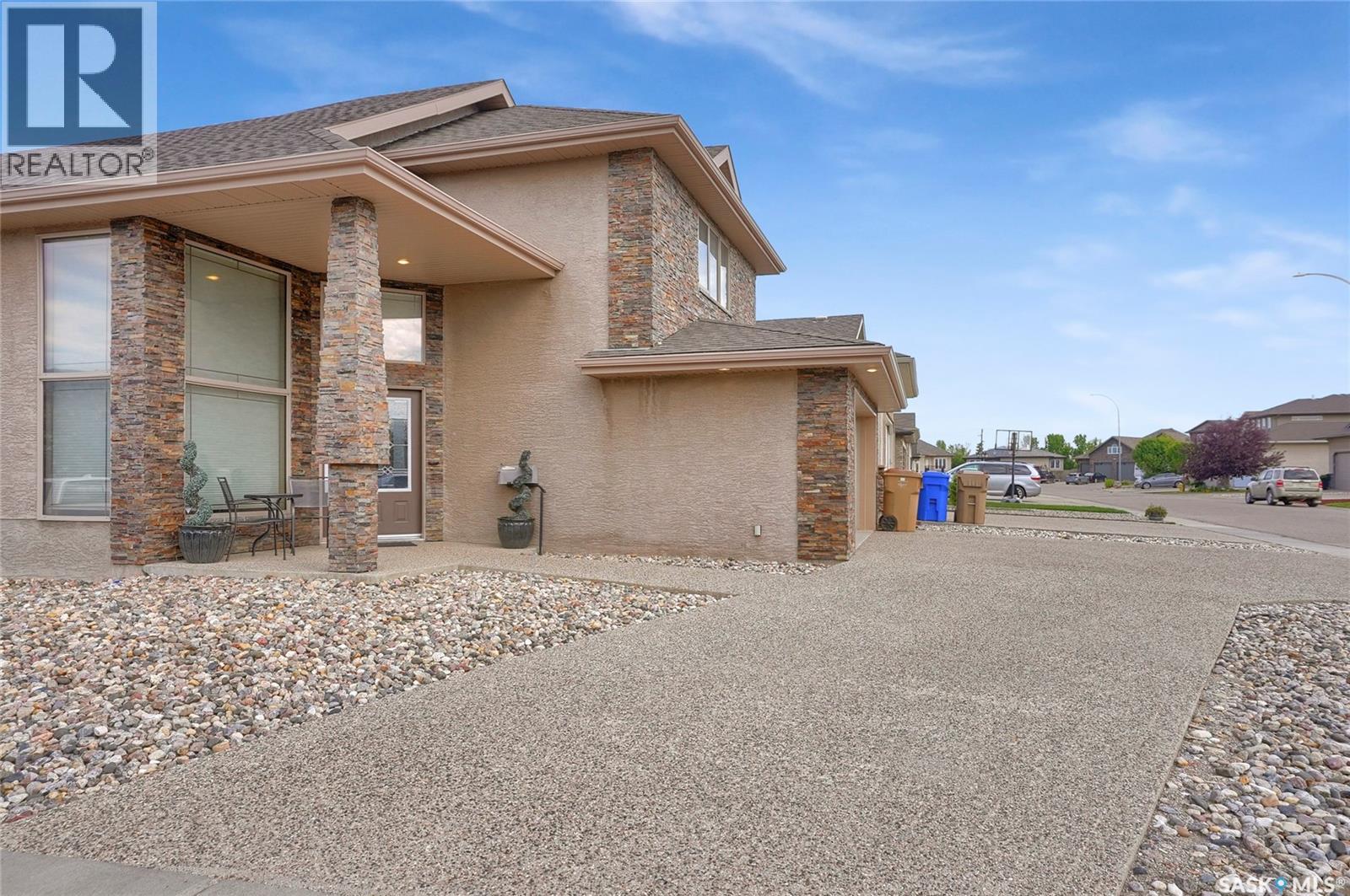 Single Family House Bi-level for Sale in  Jameson CRESCENT Regina 