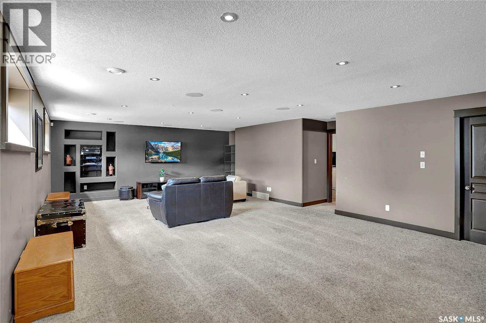 Single Family House Bi-level for Sale in  Jameson CRESCENT Regina 