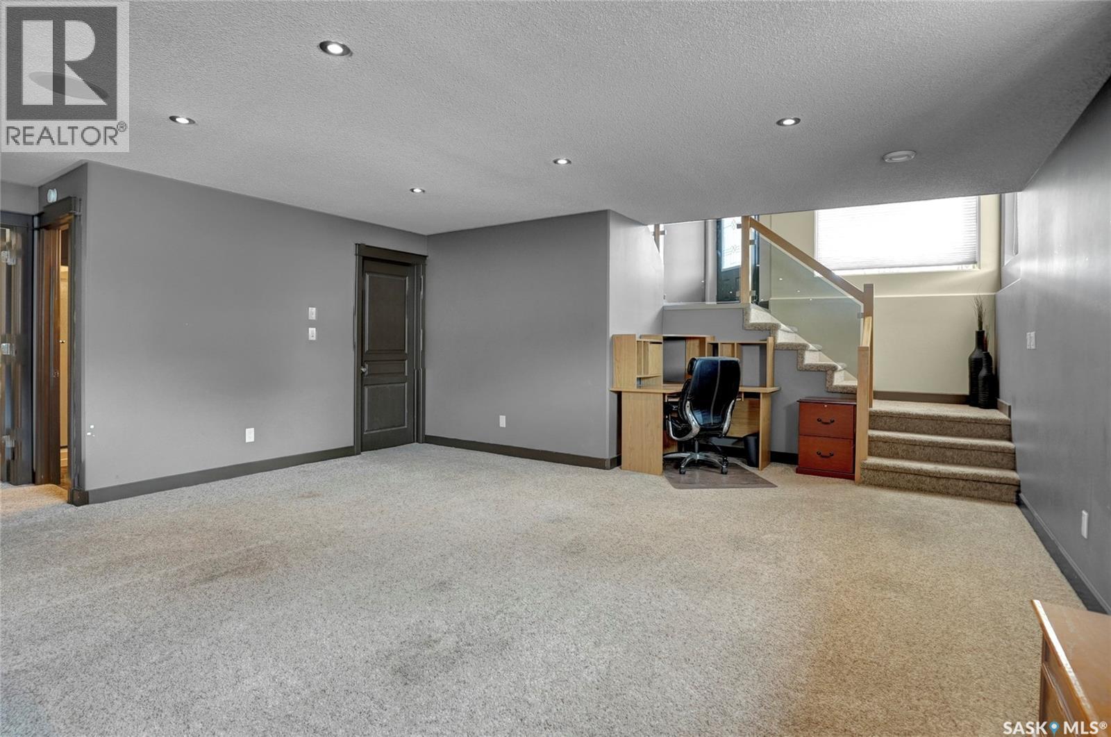 Single Family House Bi-level for Sale in  Jameson CRESCENT Regina 