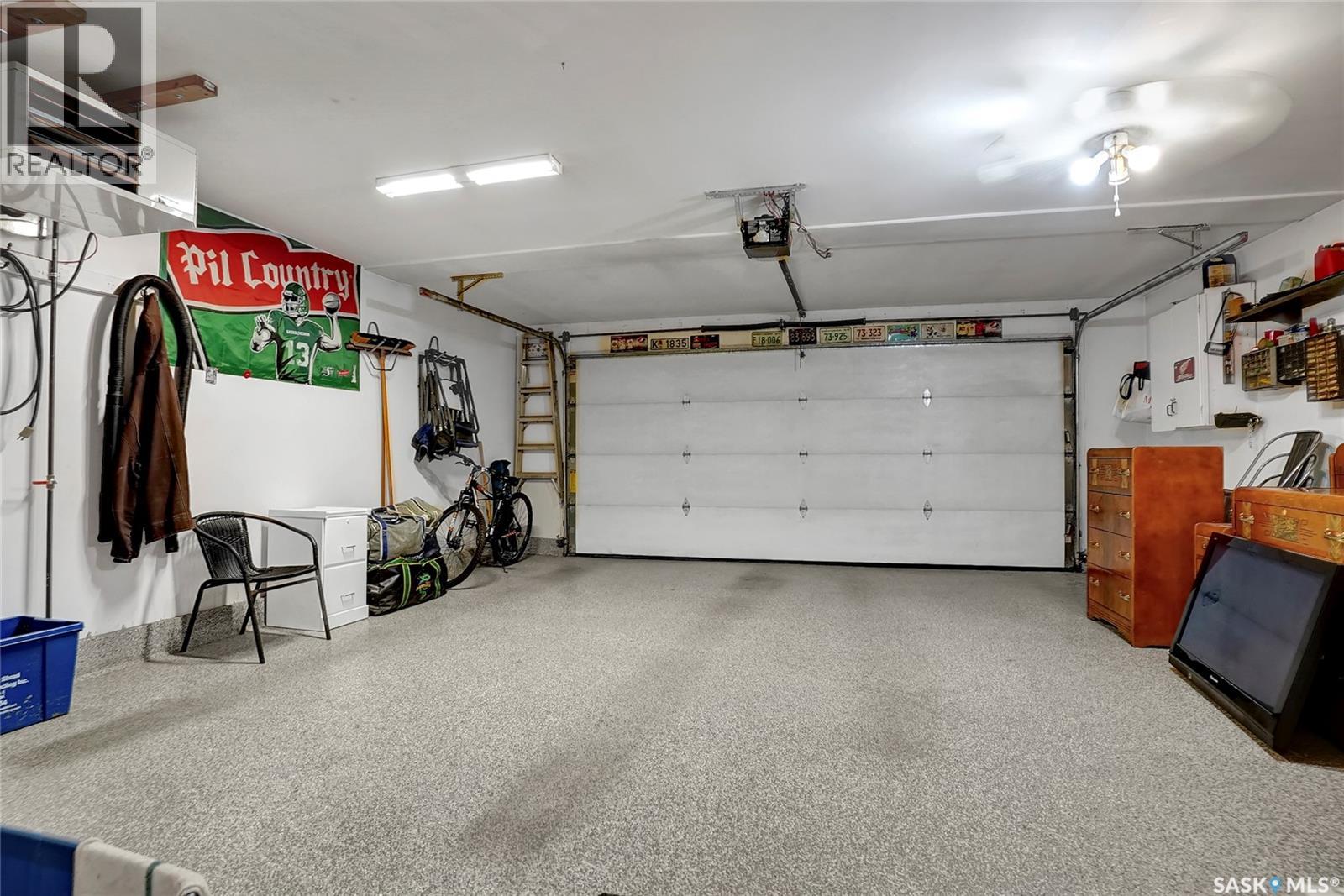 Single Family House Bi-level for Sale in  Jameson CRESCENT Regina 