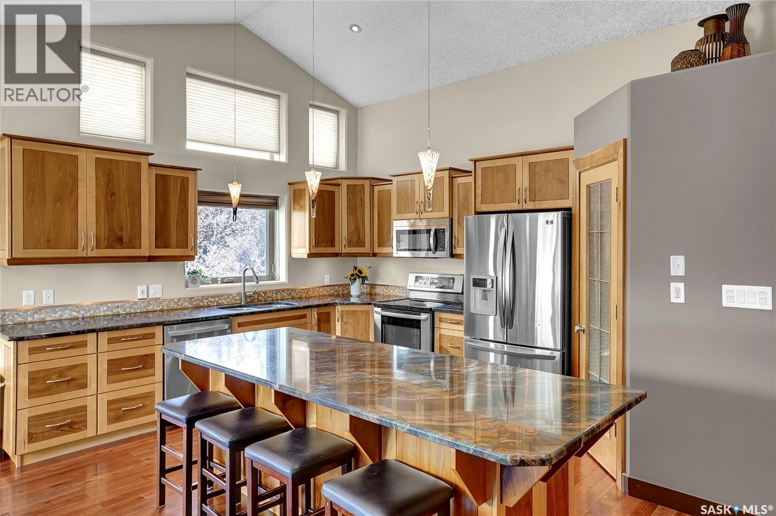 Single Family House Bi-level for Sale in  Jameson CRESCENT Regina 